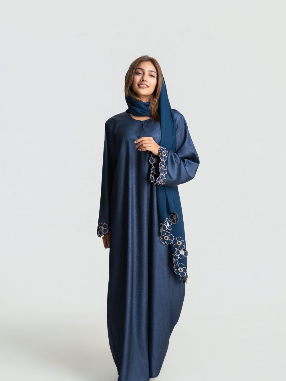 Cedar abaya set in Navy